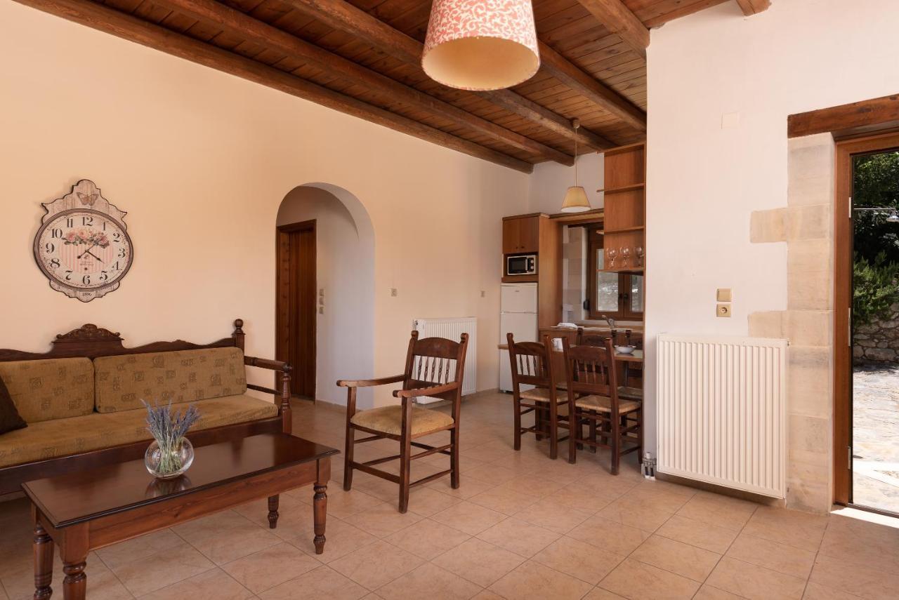 Koules Estate, With Private Pools & Bbq - Embracing Nature, By Thinkvilla Argouli Exterior foto