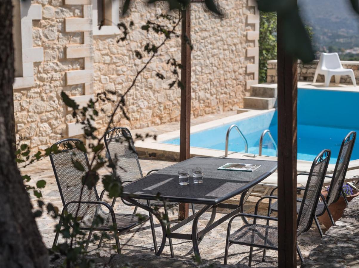 Koules Estate, With Private Pools & Bbq - Embracing Nature, By Thinkvilla Argouli Exterior foto