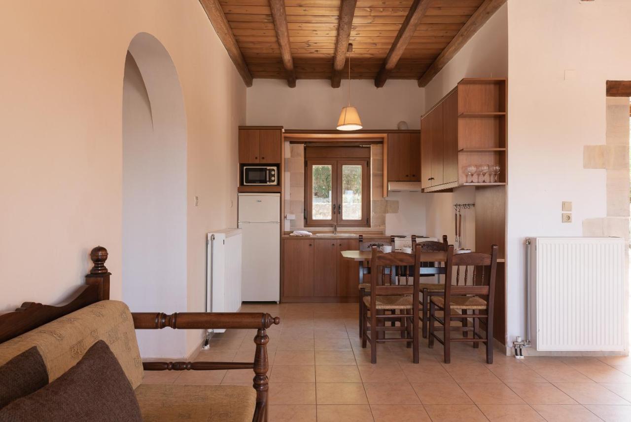 Koules Estate, With Private Pools & Bbq - Embracing Nature, By Thinkvilla Argouli Exterior foto